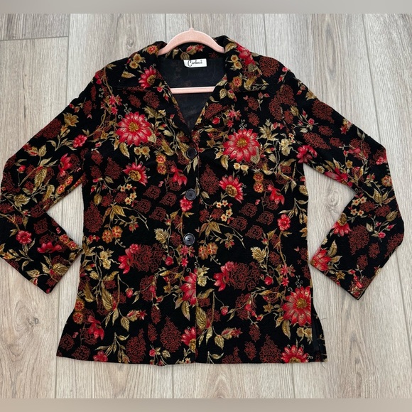 Floral Black and Red Button-Up Blouse. Vintage Carducci. 💐🌸 - Picture 6 of 11